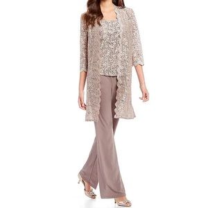 NWT R & M Richards Champagne 3-Piece Pants Suit Mother of the Bride Duster Set